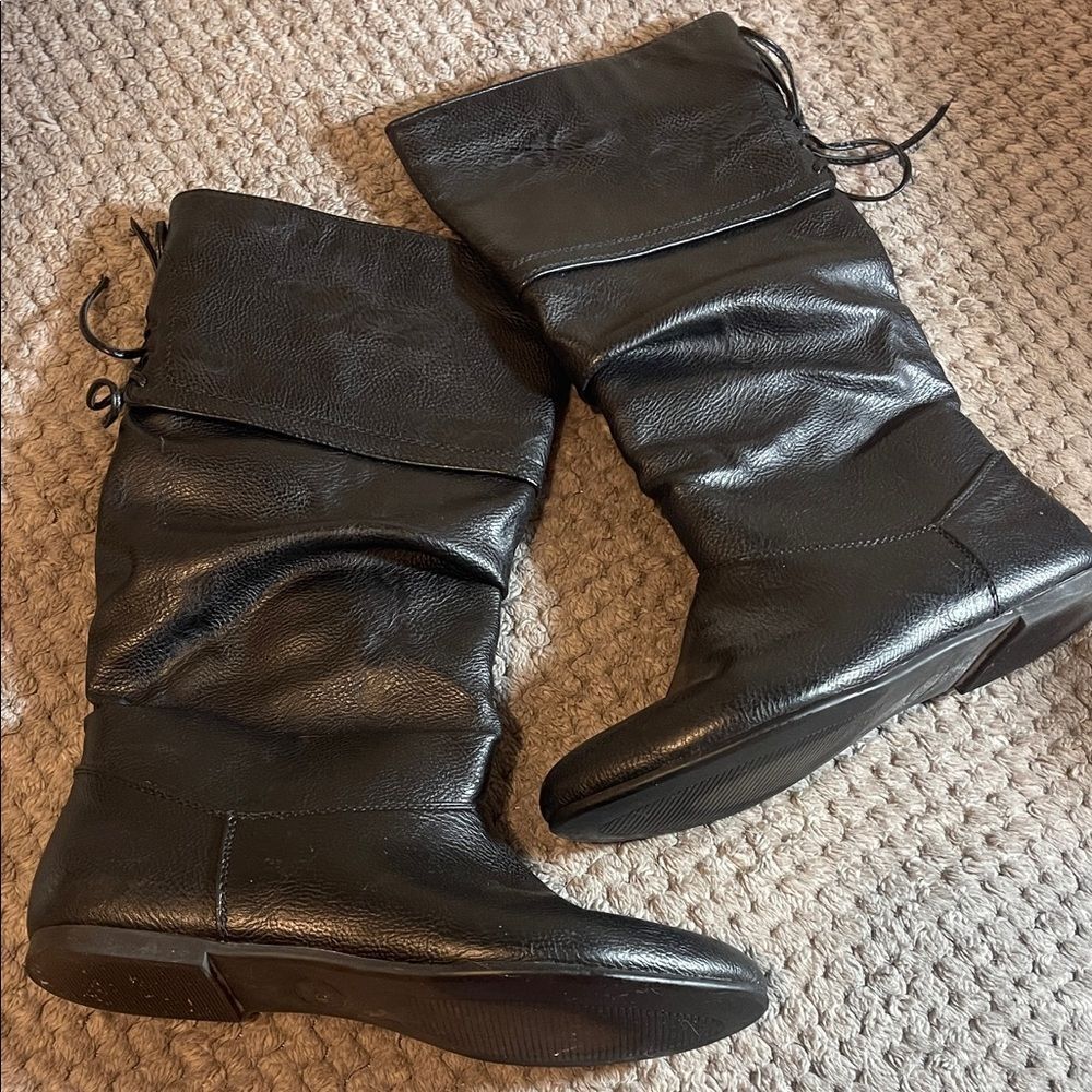 Women’s fashion boots size 8 Xappeal